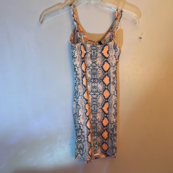 Woman’s size small snake pattern dress - Picture 3 of 4